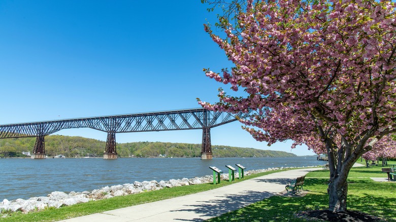 Walkway Over the Hudson bridge in spring