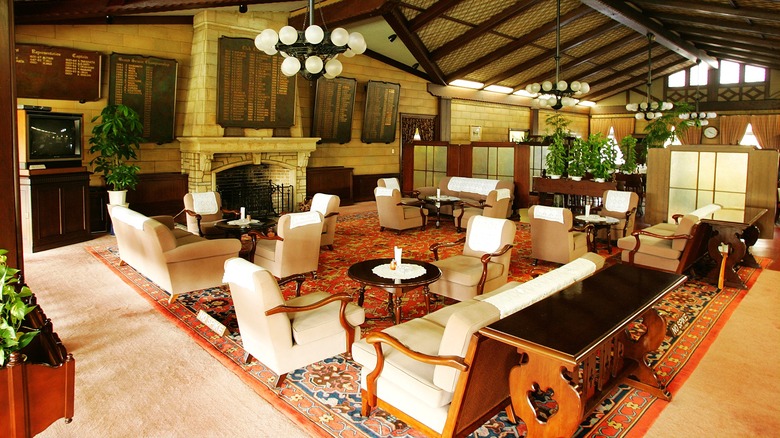 Clubhouse at Hirono Golf Club