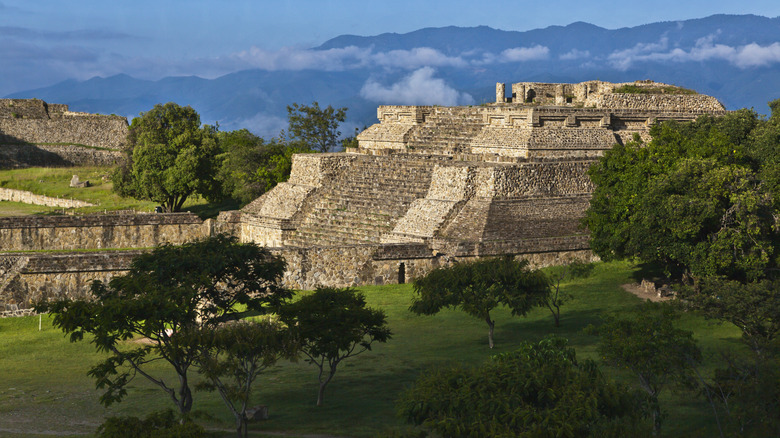 Monte Albán buildings