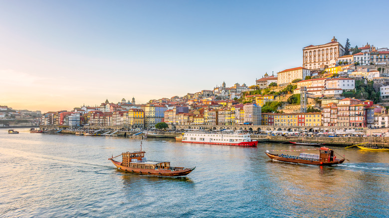 boats and buildings in Porto