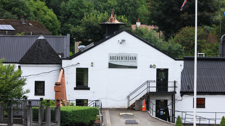 Auchentoshan Distillery building