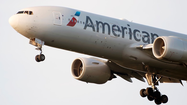 American Airlines approaching runway