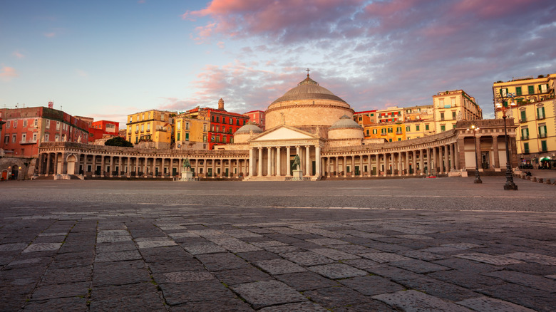 Naples town square