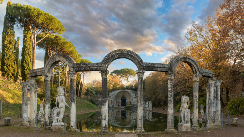 Temple ruins at Hadrian's Villa