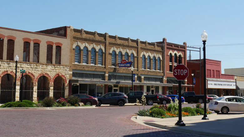 Brick lined Main Street in Pauls Valley