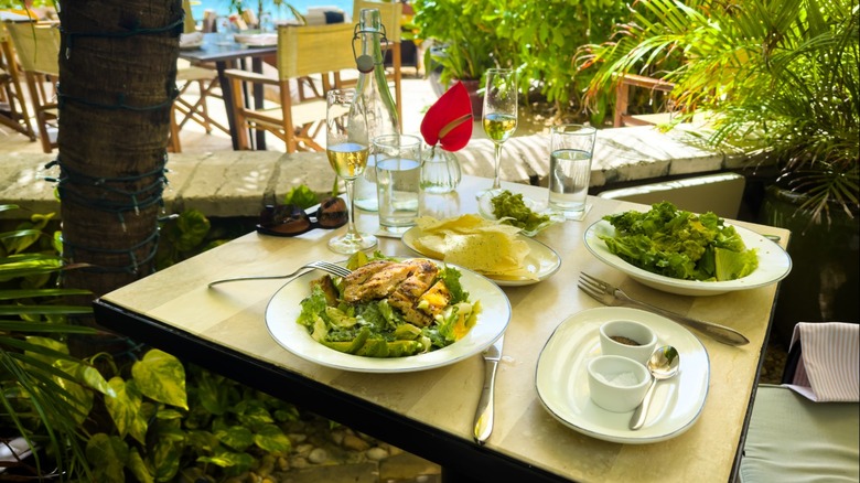 A light lunch by the sea