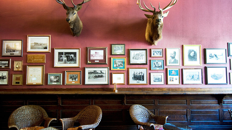 Palace Restaurant & Saloon interior