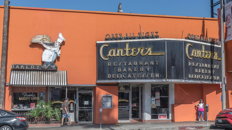 The exterior of Canter's in daylight