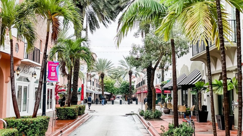 Española Way in Miami Beach morning