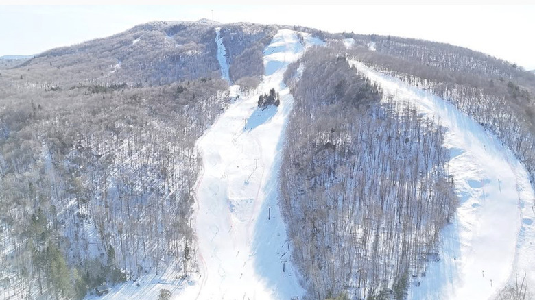 Middlebury snowbowl full mountain shot