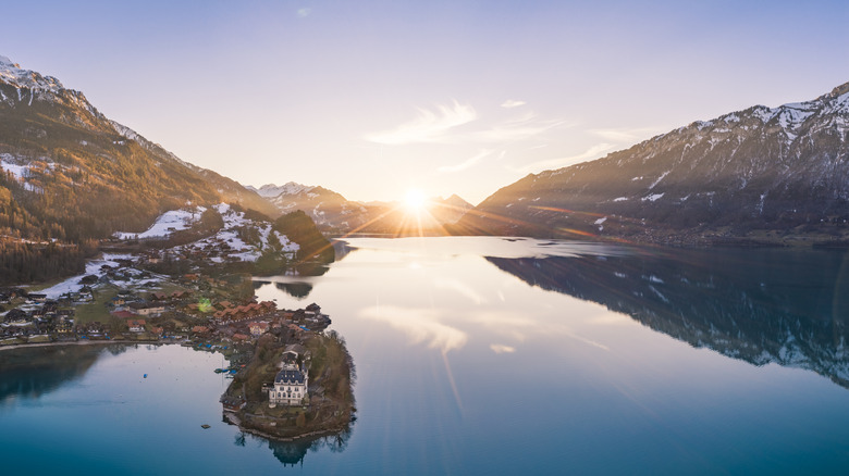 Lake Brienz at sunset