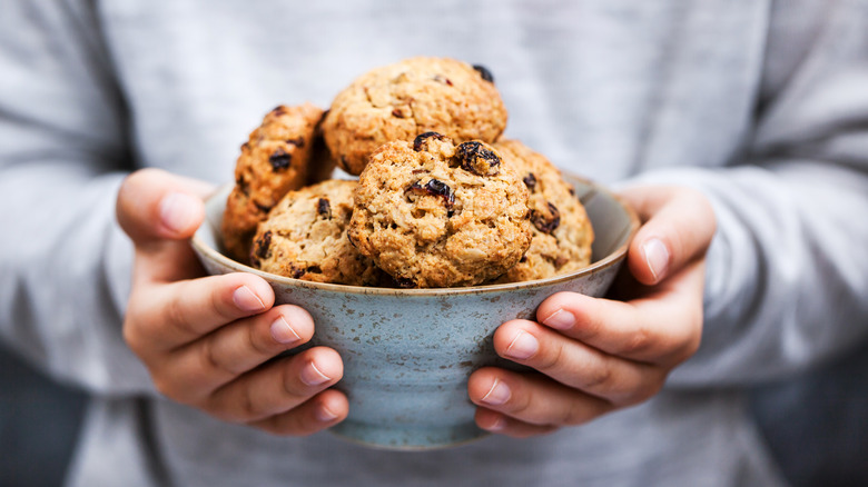 A bowl of cookies