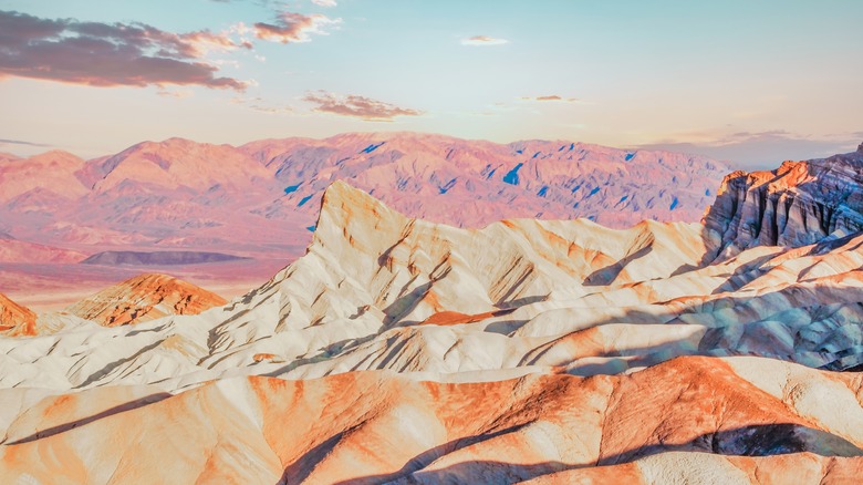 death valley mountains