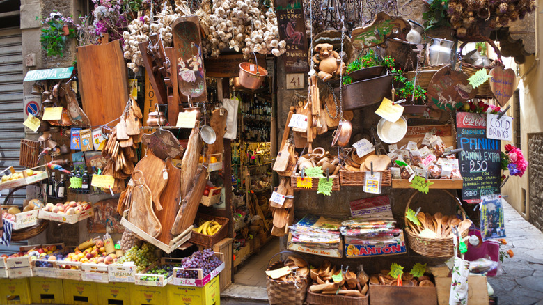 Exterior of a small boutique in Florence, Italy