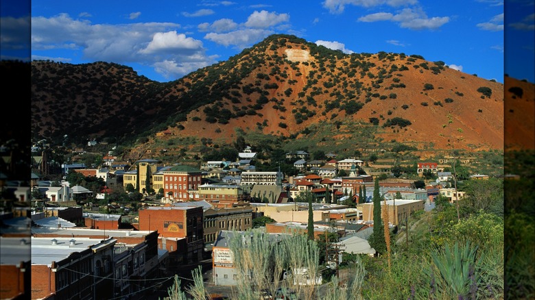 Mountains and buildings in Bisbee, Arizona 