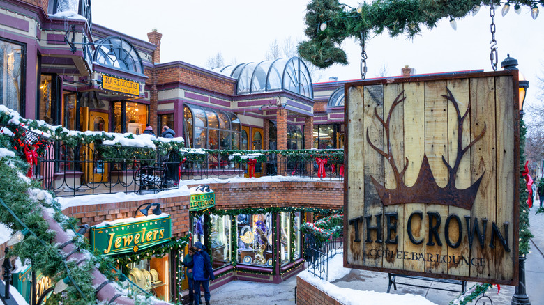 Outdoor Breckenridge shopping center in Christmas decorations