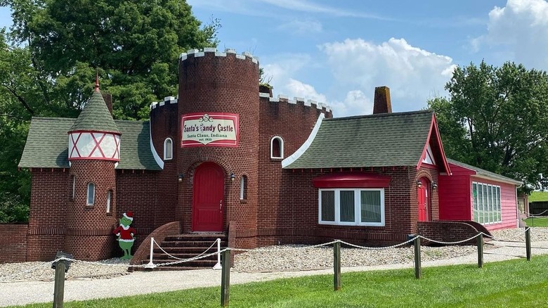 Santa's Candy Castle exterior