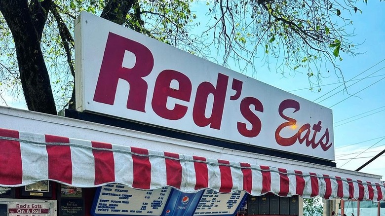 Red's Eats exterior