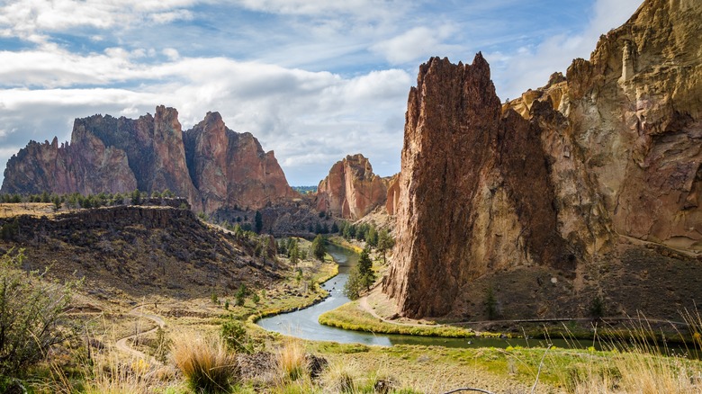 Smith Rock State Park views in Oregon