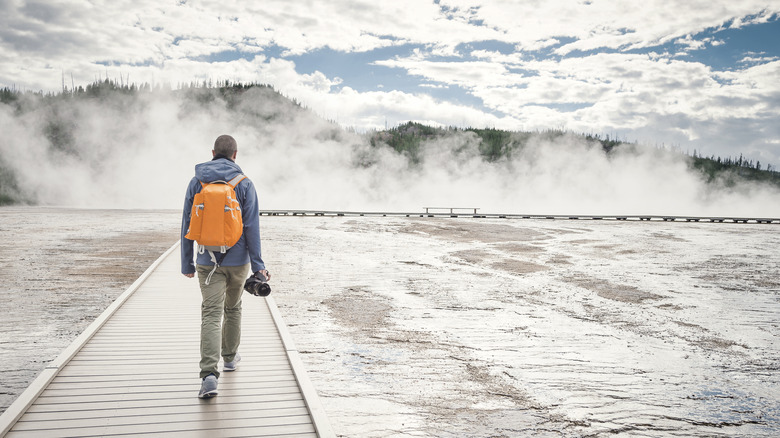 yellowstone hiking geothermal boardwalk