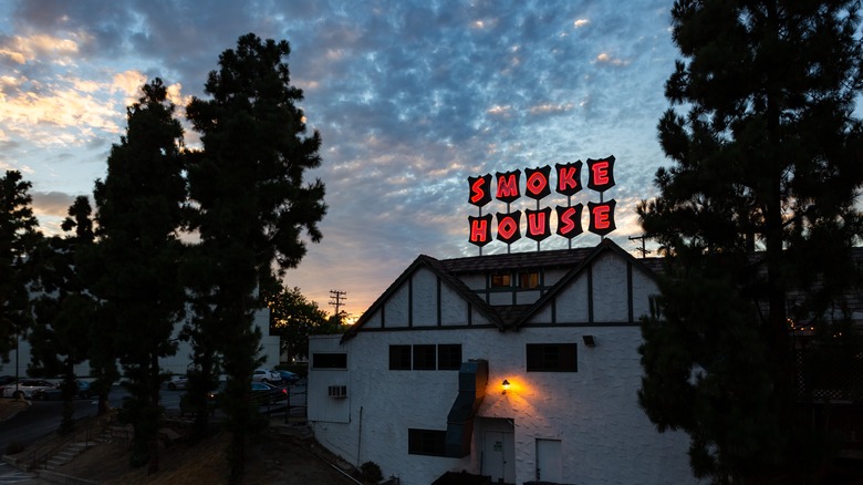 Exterior of the Smoke House in Burbank, California