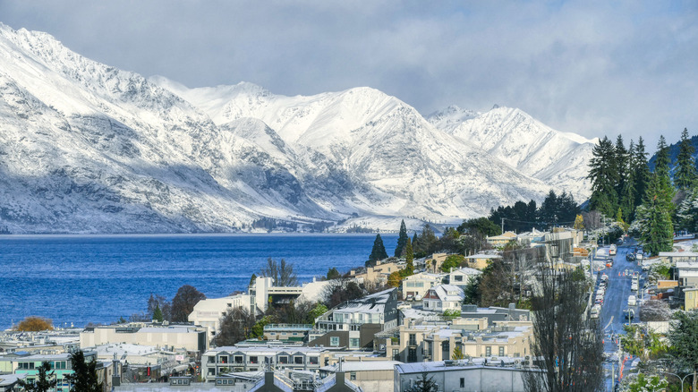 Snow capped mountains in Queenstown, New Zealand