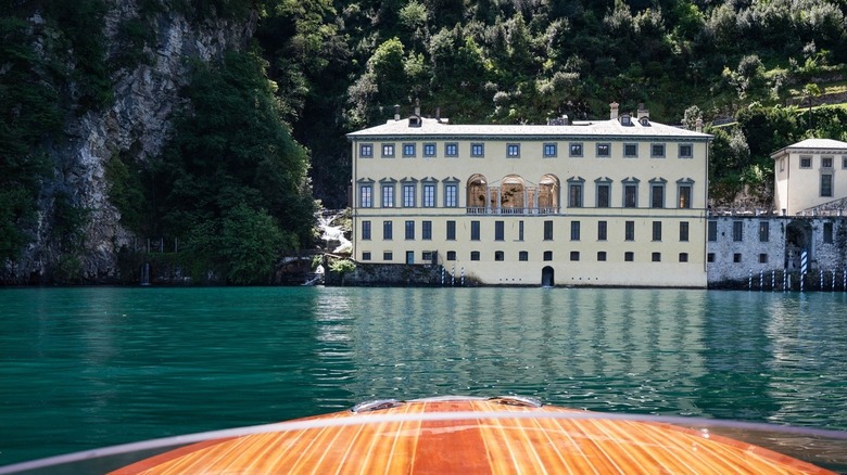 Boat overlooking a Renaissance palazzo