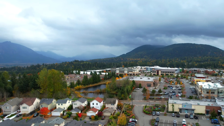 The town of Snoqualmie and the mountains beyond