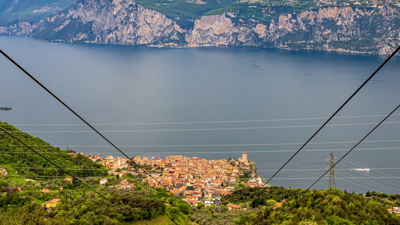 Cablecar up the mountain