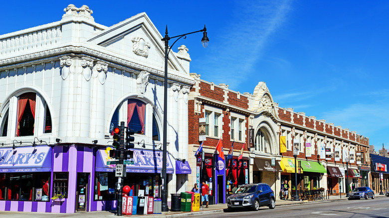 Shops in Andersonville with people walking by