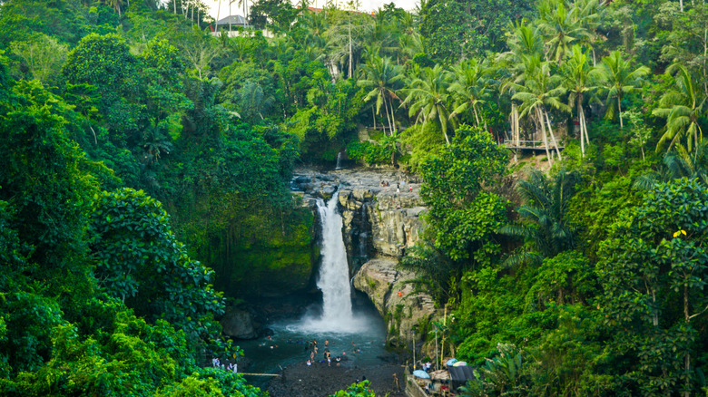 Tegenungan waterfall in Ubud