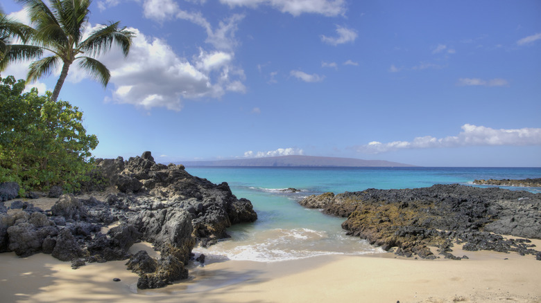 A beautiful sunny day at Secret Cove in Maui, Hawaii