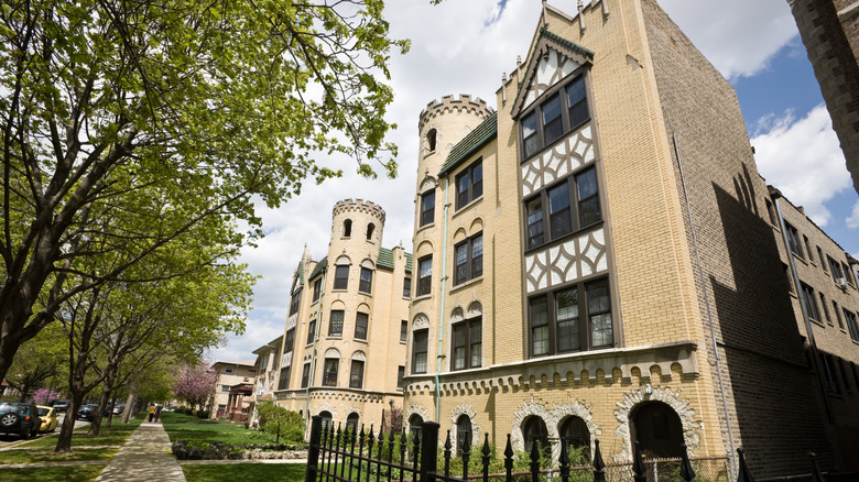 Picturesque Chicago neighborhood