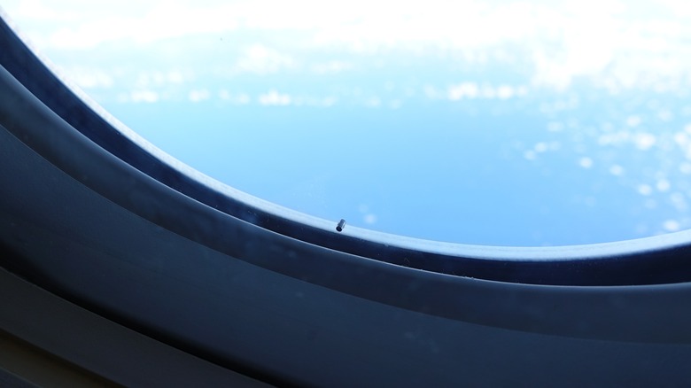 Bleed hole on airplane window