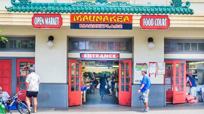 Chinatown market in Honolulu