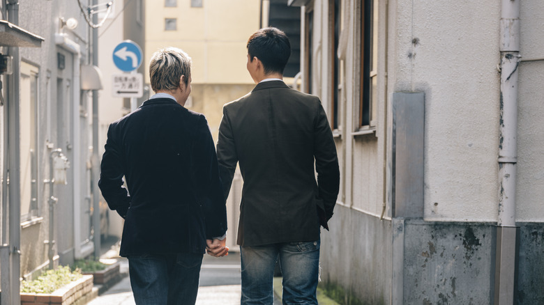 gay couple holding hands tokyo