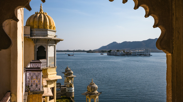 Taj Palace Hotel overlooking Lake Pichola