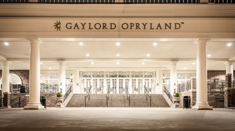 The entrance to Gaylord Opryland Resort