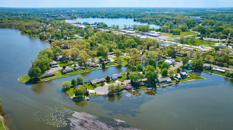 Lakeside living in Warsaw, Indiana