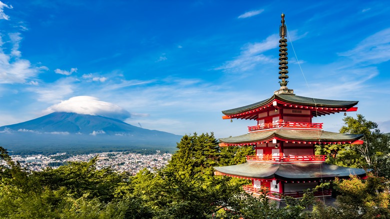 View of  Arakurayama Sengen Park with red pagoda and Mt Fuji