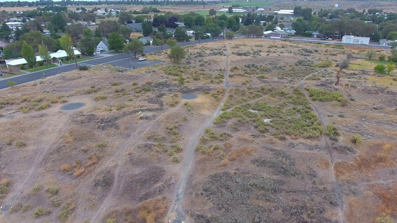 overhead shot of Lava Links golf course