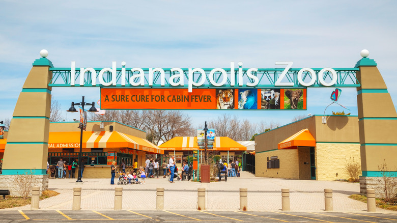 Sign at the front of the Indianapolis Zoo