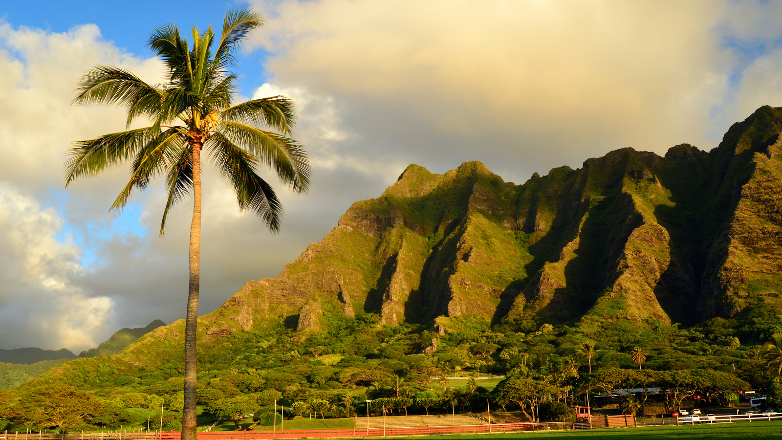 This Beautiful Hawaiian Nature Reserve Is An Iconic Must-Visit For ...