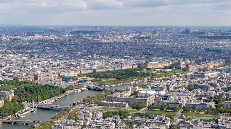 view from eiffel tower summit