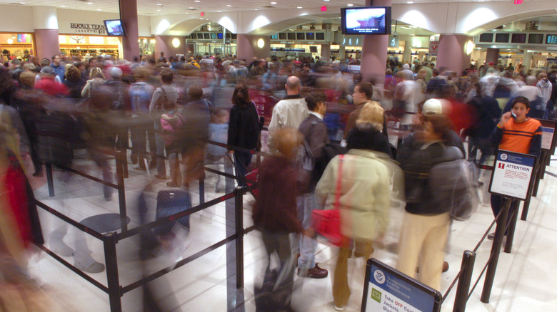 Lines at the Atlanta Hartsfield-Jackson International Airport