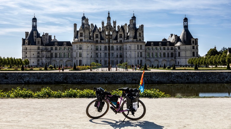 Bike in front of castle