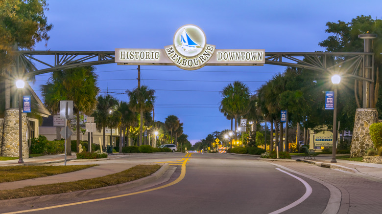 The Historic Downtown Melbourne sign