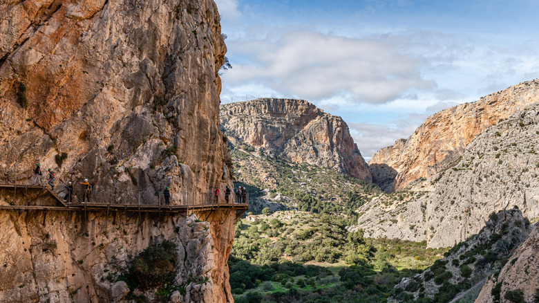 Caminito del Rey boardwalk around cliff