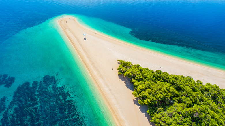 Zlatni Rat beach