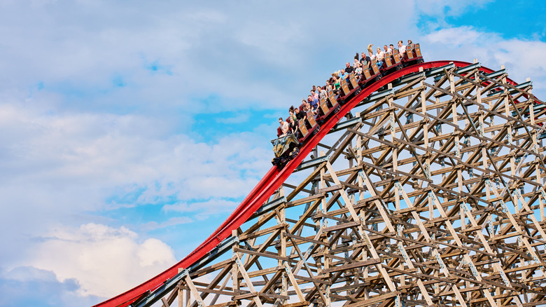 People on the Zadra rollercoaster at Energylandia